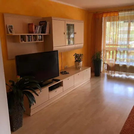 Stiftsgartenblick شقة