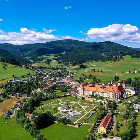 Stiftsgartenblick Apartman